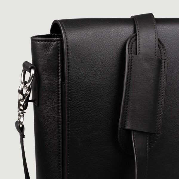 Andi Black Leather Messenger Bag - Image 5
