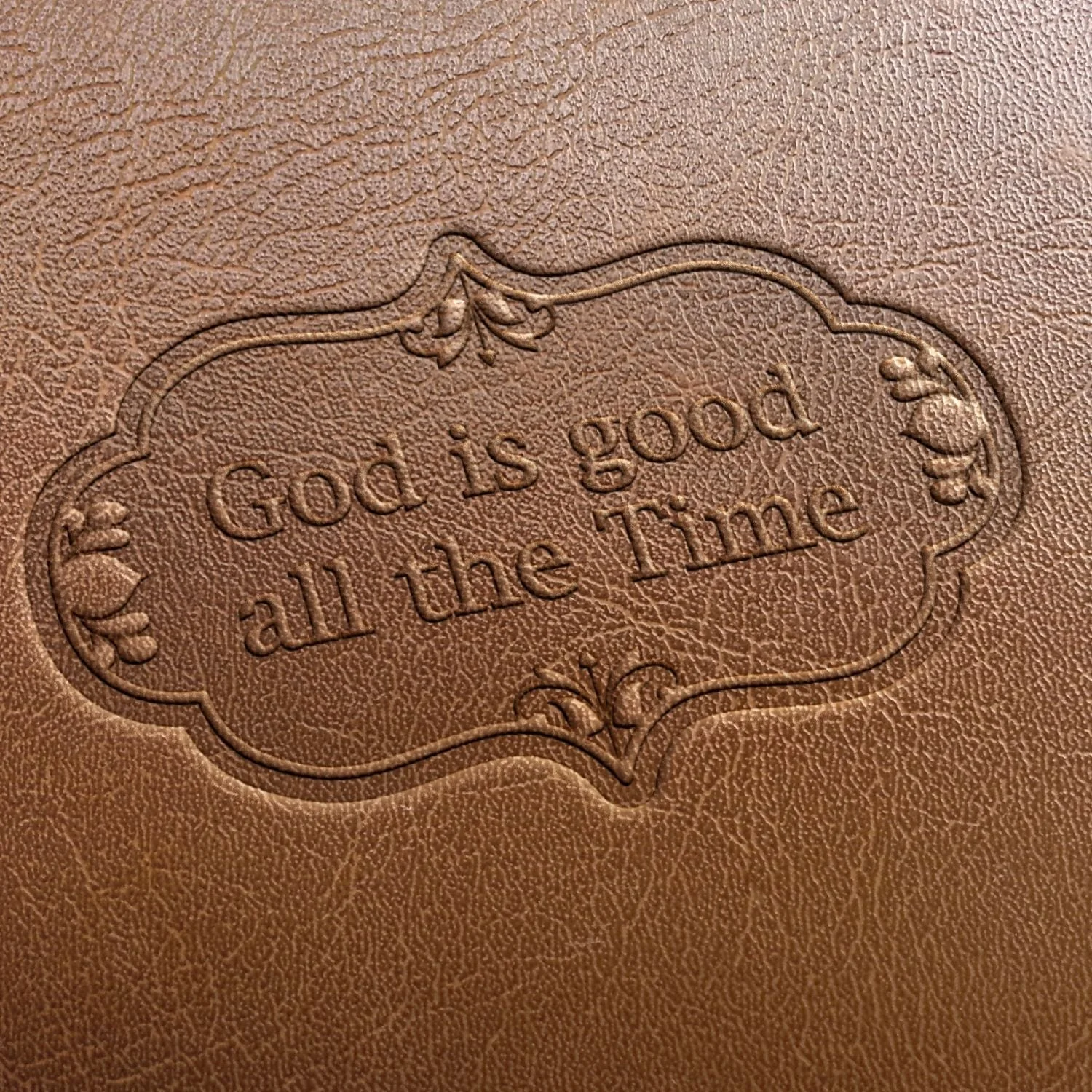 leather-embossing_f6f640bb-dd92-43ea-81c5-9a3436a384d1